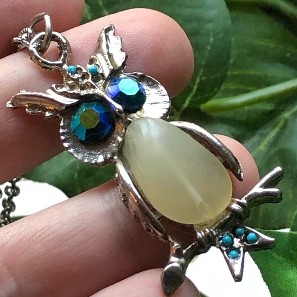 Vintage agate owl body pendant on chain necklace